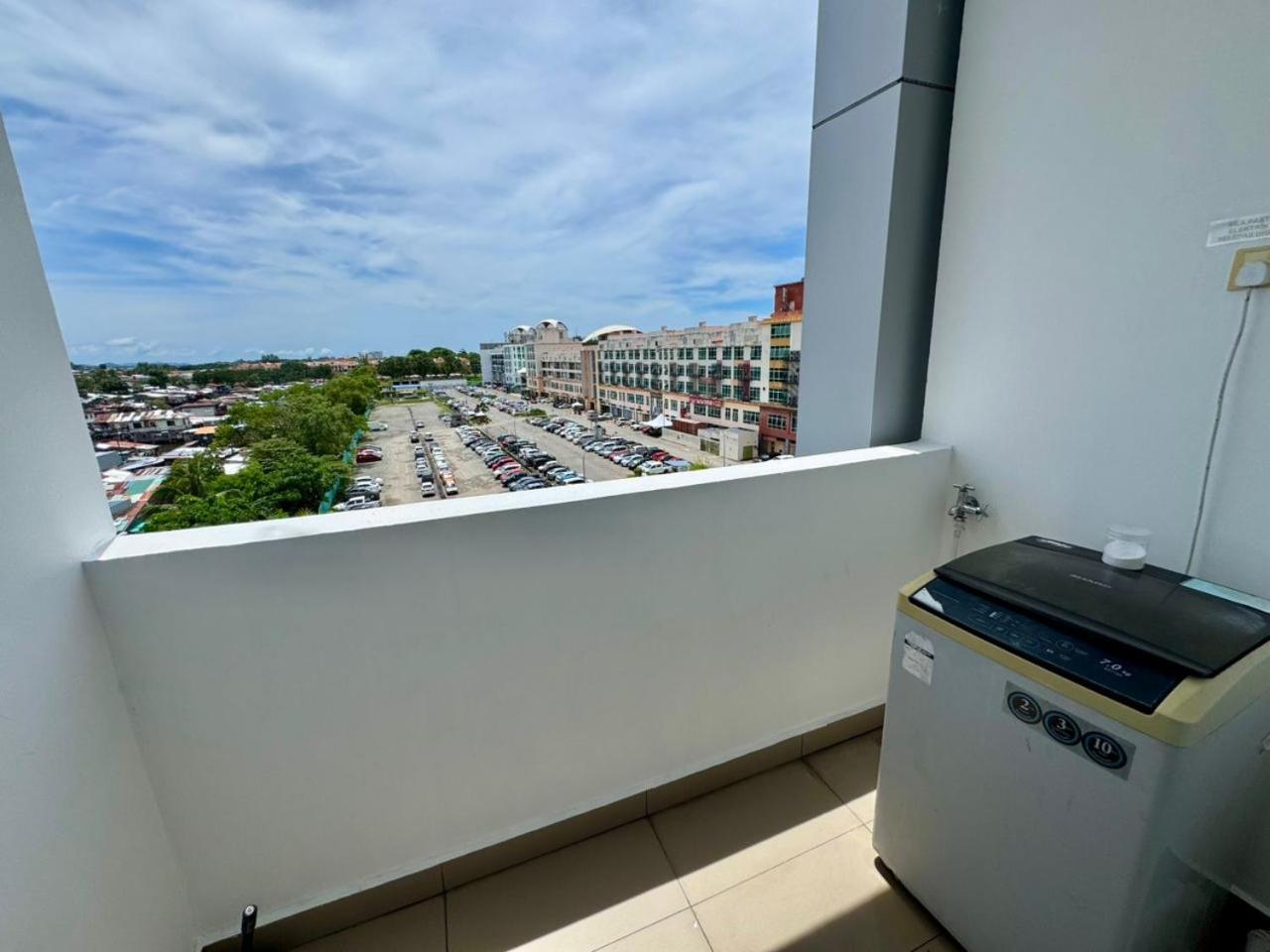 Sa Sutera Avenue Homestay Opposite Imago Kk Kota Kinabalu Buitenkant foto