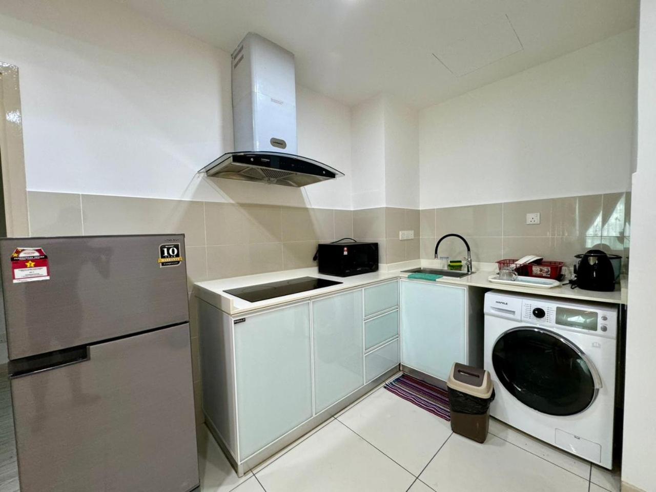 Sa Sutera Avenue Homestay Opposite Imago Kk Kota Kinabalu Buitenkant foto